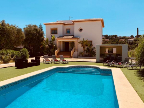 Javea Dream Luxury Villa with Pool, Lounge, BBQ, Airco, Wifi